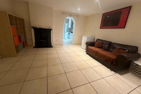 4 bedroom townhouse to rent, London, N11