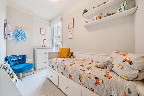 84 Waldron Road, London, SW18 3TD