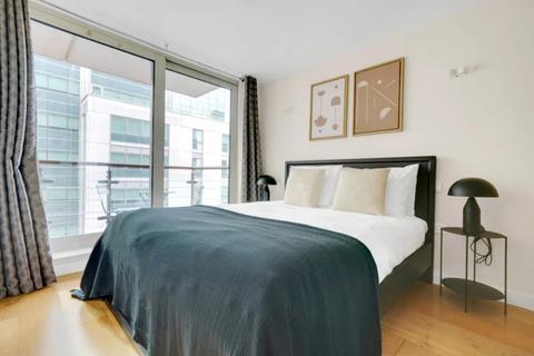 1 bedroom apartment for sale, Hanover House, St George Wharf, Vauxhall, London, SW8