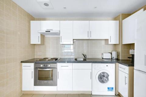 1 bedroom apartment for sale, Hanover House, St George Wharf, Vauxhall, London, SW8