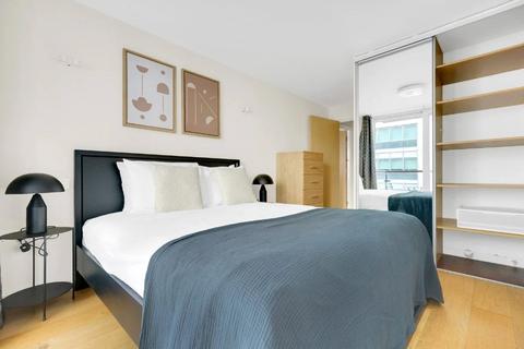 1 bedroom apartment for sale, Hanover House, St George Wharf, Vauxhall, London, SW8