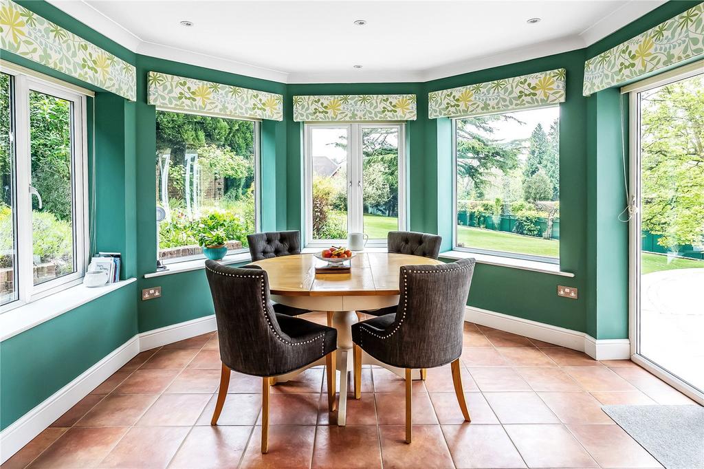 Breakfast Room