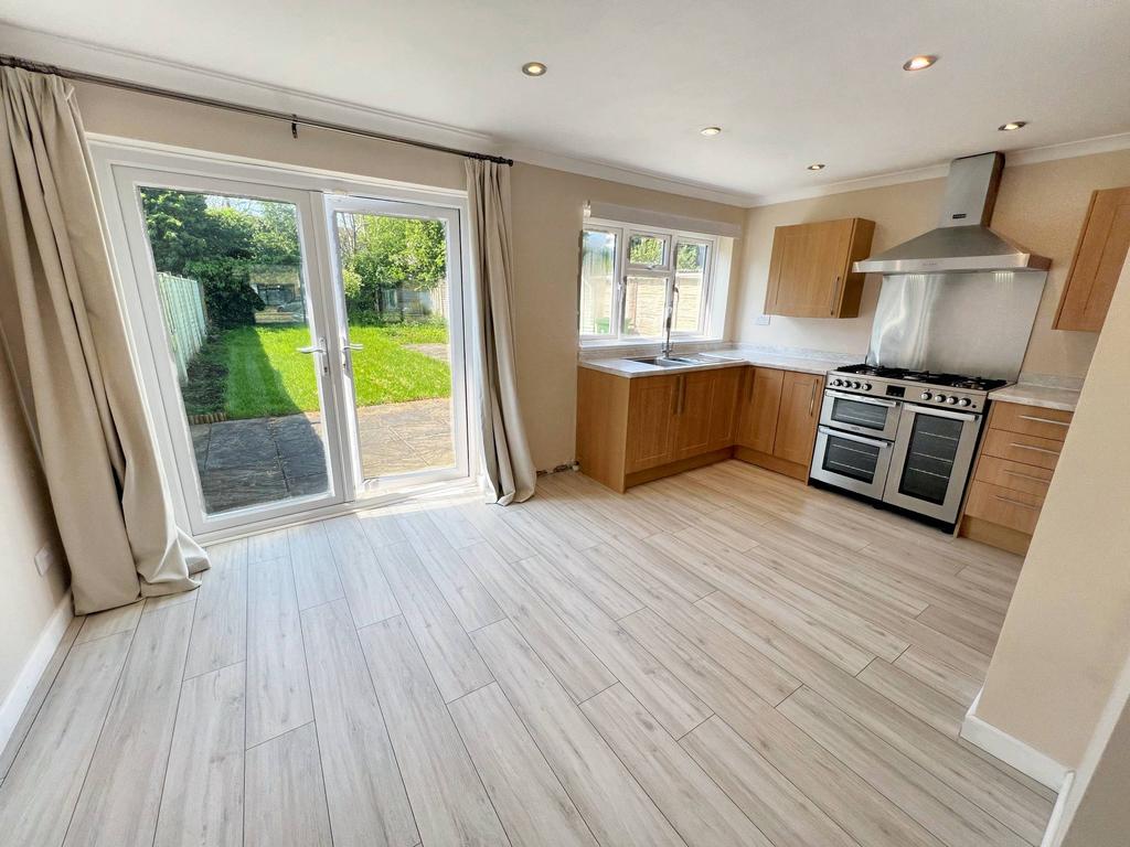 Family / Dining / Kitchen