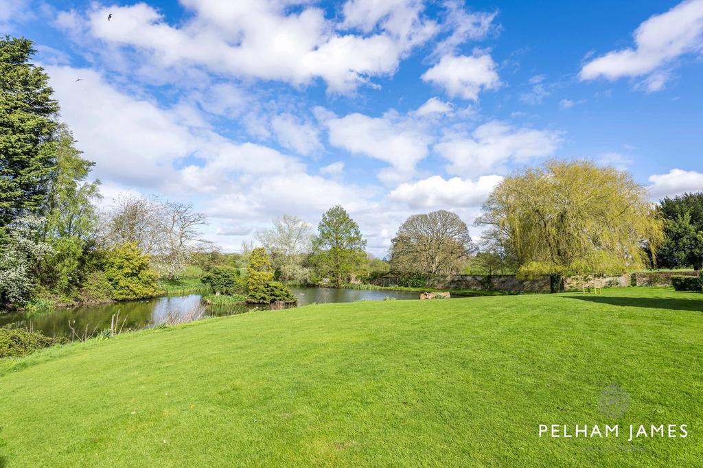 Grounds, Spring Hill, Glaston