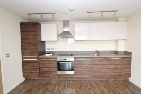 2 bedroom apartment to rent, The Green, Southall, UB2