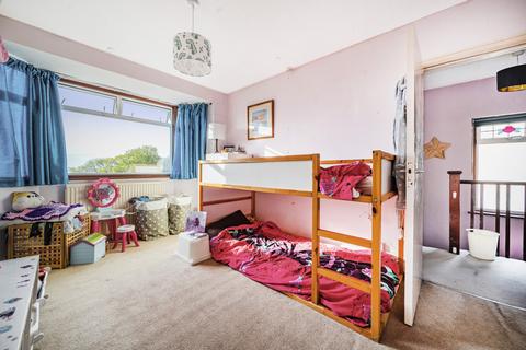 2 Condover Crescent, London, SE18 3LZ