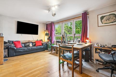 2 bedroom flat for sale, Culvert Road, London