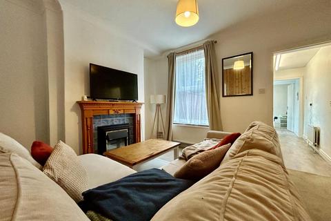 2 bedroom house to rent, Regent Street, Beverley, East Riding of Yorkshire, UK, HU17