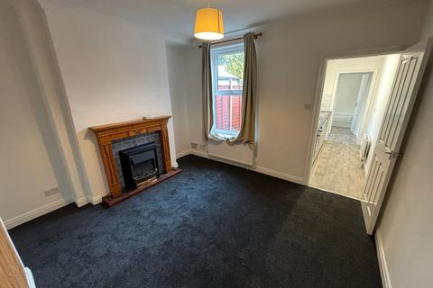 2 bedroom terraced house to rent, Regent Street, Beverley, East Riding of Yorkshire, HU17