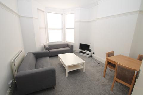 3 bedroom ground floor flat to rent, Hamilton Gardens, Plymouth PL4