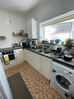 1 bedroom flat to rent, Holdenhurst Road, Bournemouth, BH8