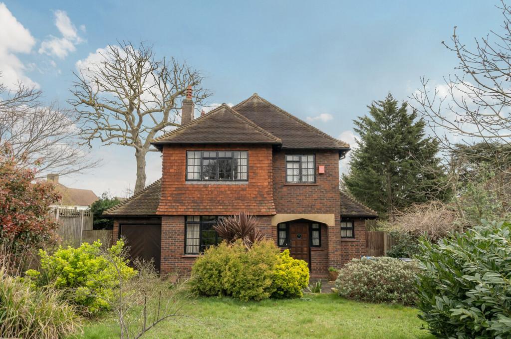 Fairoak Drive, London 3 bed detached house for sale £875,000