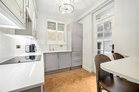 undefined, Burton Court, Franklins Row, Chelsea