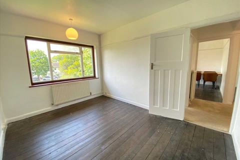 2 bedroom maisonette to rent, Cavendish Avenue, West Ealing
