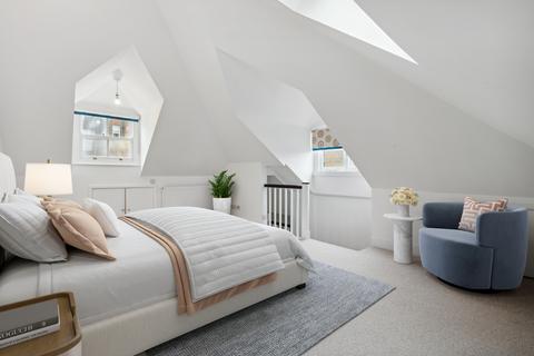 6 bedroom terraced house to rent, Warriner Gardens, Battersea, London