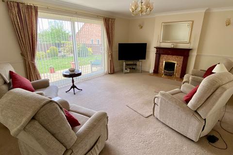 4 bedroom detached bungalow for sale, The Orchards, Grantham, NG31