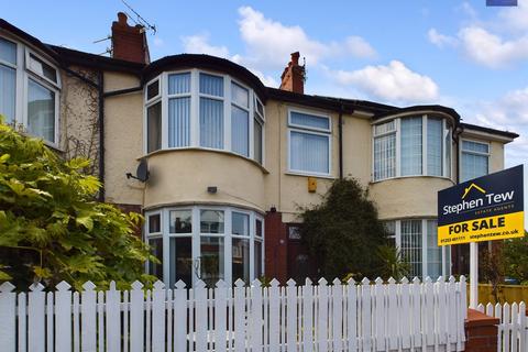 3 bedroom semi-detached house for sale, Lyndhurst Avenue, Blackpool, FY4