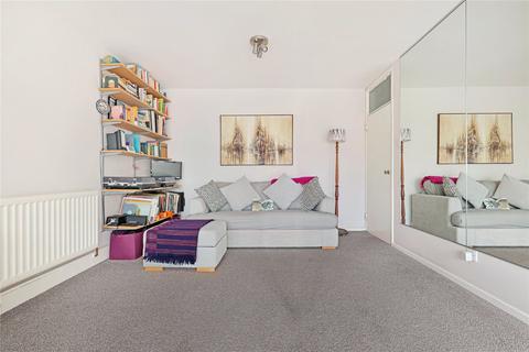 2 bedroom flat to rent, Leyton, London E10