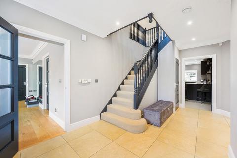 30 Ashley Close, Walton-on-thames, KT12 1BJ