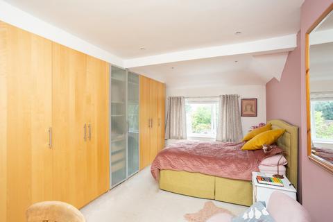 4 bedroom semi-detached house for sale, Sherwoods Road, Watford, Hertfordshire, WD19