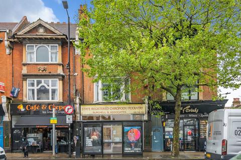 3 bedroom flat to rent, Fulham Palace Road, Fulham, London, W6