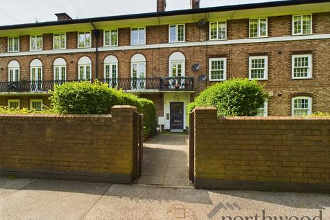3 bedroom flat for sale, Muirhead Avenue, Clubmoor, Liverpool, L13