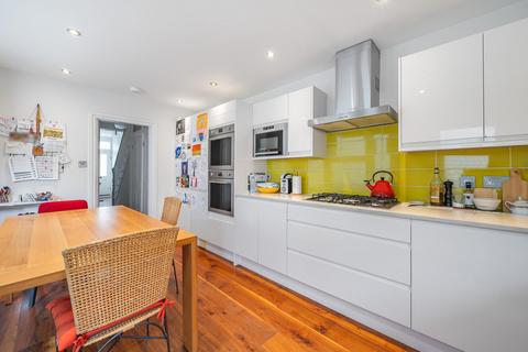 9 Brenda Road, London, SW17 7DD