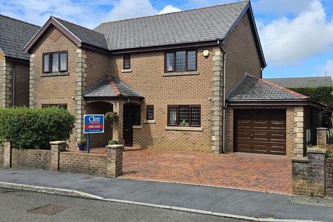 5 bedroom detached house for sale, Clos Cribyn, Swiss Valley, Llanelli, Carmarthenshire.