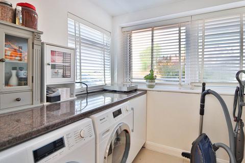 undefined, Parklands Way, Worcester Park