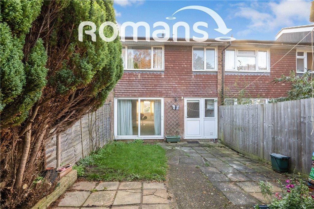 Sandy Hill Road, Farnham, Surrey 3 bed terraced house for sale £290,000