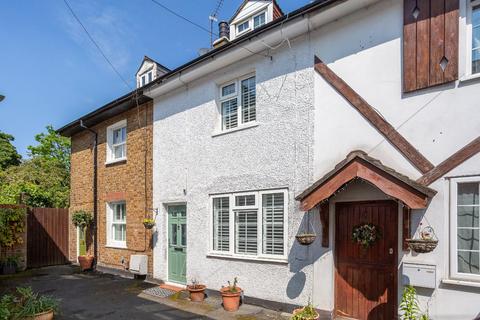 2 bedroom terraced house for sale, Terrace Gardens, Watford, Hertfordshire, WD17
