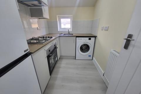 1 bedroom flat to rent, High Street, Southall, Greater London, UB1