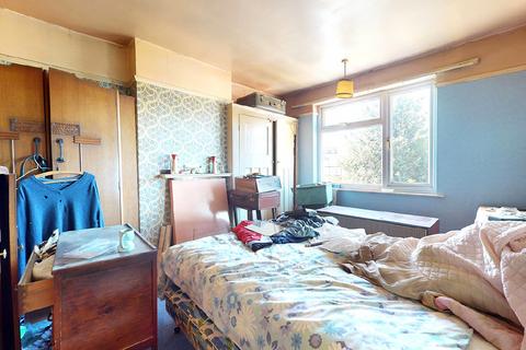 16 Stanley Park Drive, Wembley, HA0 1SG