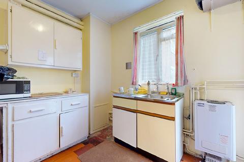 2 bedroom flat for sale, Flat 8, Winchilsea House, St. Johns Wood Road, St. Johns Wood