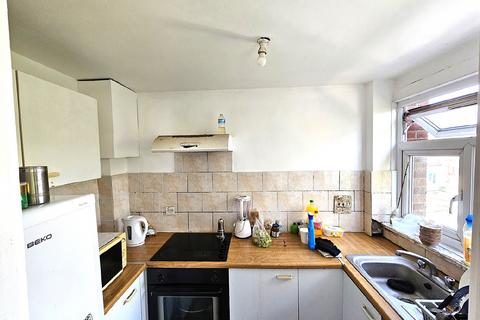 1 bedroom flat for sale, 19 Chichester Court, Whitchurch Lane, Edgware