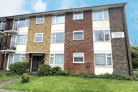 2 bedroom flat for sale, 10 Imperial Gardens, Mitcham