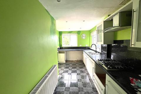 3 bedroom semi-detached house for sale, 81 Eastfield Road, Wellingborough