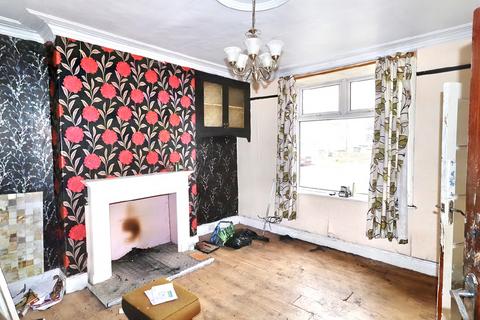 3 bedroom terraced house for sale, 63 Woodside View, Halifax