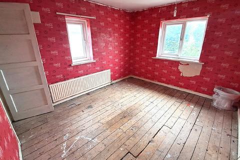 2 bedroom semi-detached house for sale, 33 Elmete Road, Castleford