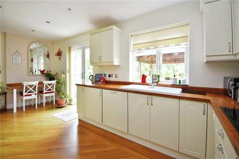 Pippins Canada Road, West Wellow, Romsey, SO51 6DD