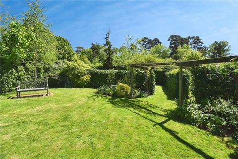 Pippins Canada Road, West Wellow, Romsey, SO51 6DD