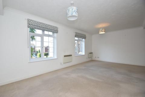 2 bedroom apartment for sale, Hillcrest Court, Weybridge, KT13