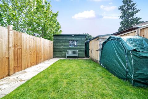 70 Montague Road, Uxbridge, UB8 1QN