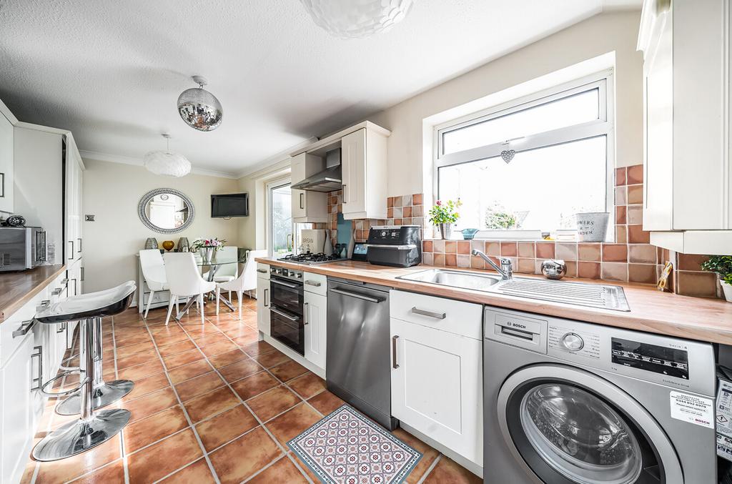 Park View, Crewkerne, TA18 3 bed semidetached house for sale £265,000