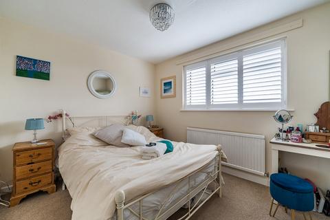 165 Park View, Crewkerne, TA18 8JH
