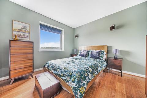 2 bedroom apartment for sale, Washtington Building, Deals Gateway, SE13