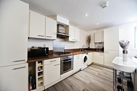 1 bedroom apartment for sale, Whitman Court, London SW17