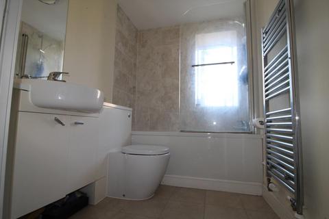 2 bedroom apartment to rent, Robinson Street, Bletchley