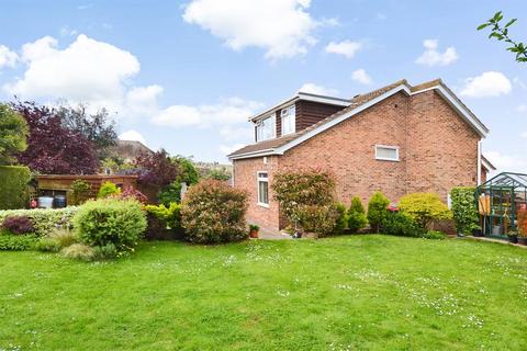 3 bedroom detached house for sale, Cranleigh Gardens, Whitstable