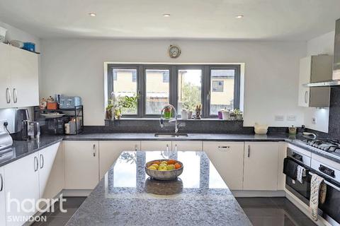 19 Amethyst Road, Swindon, SN25 2SF